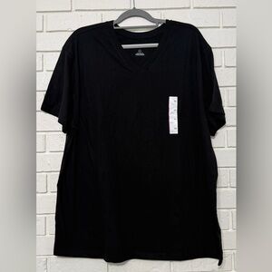 Men’s Goodfellow Black V-neck tee. Size XXL. NWT